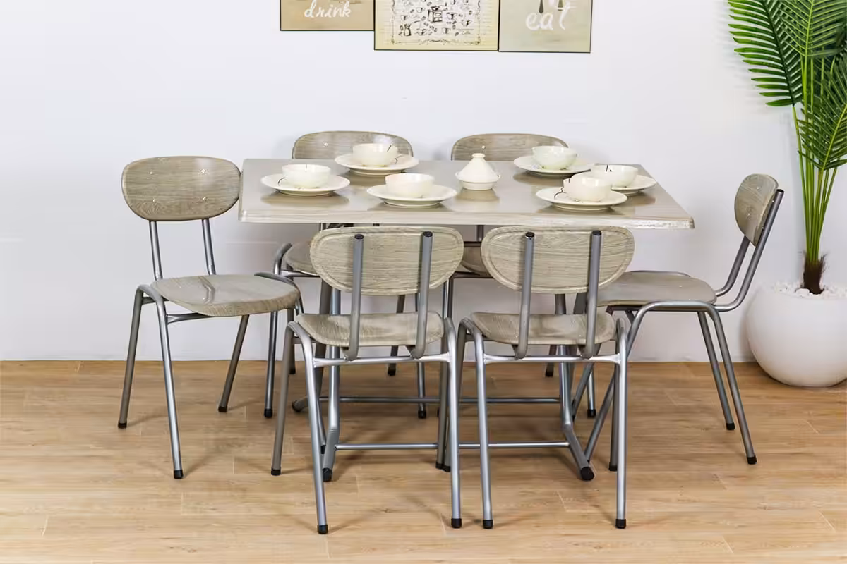 Table à manger Via Veneto en verre trempé en Tunisie — design moderne disponible au Marché du Meuble à partir de 380 DT