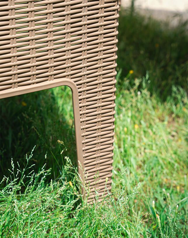 salon de jardin résistant au soleil ? optez pour les salons de jardin en résine tressée